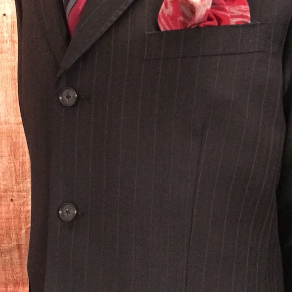 Pronto uomo Couture Suit - Picture 15 of 17